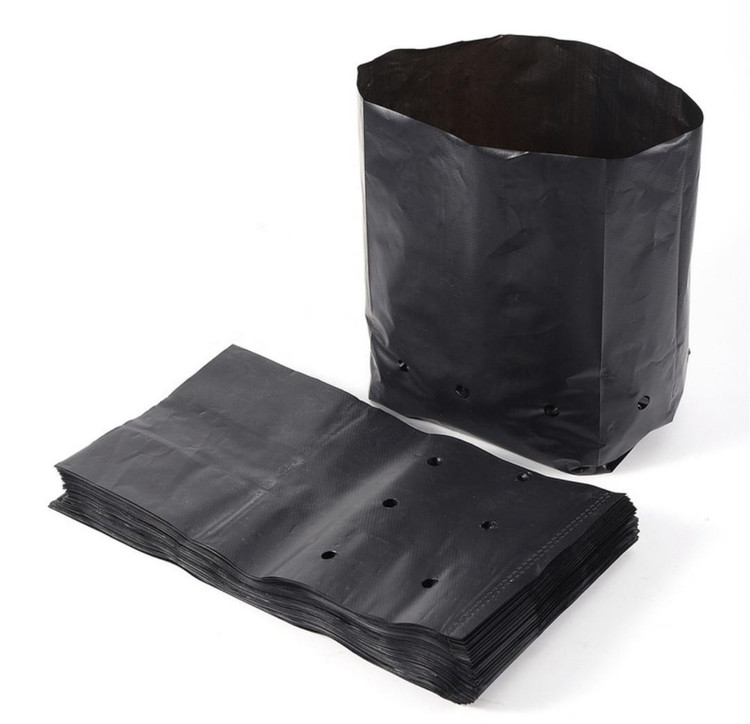 کیسه نهال 20*15 دارای 3 درصد UV (بسته 10 کیلوگرمی)